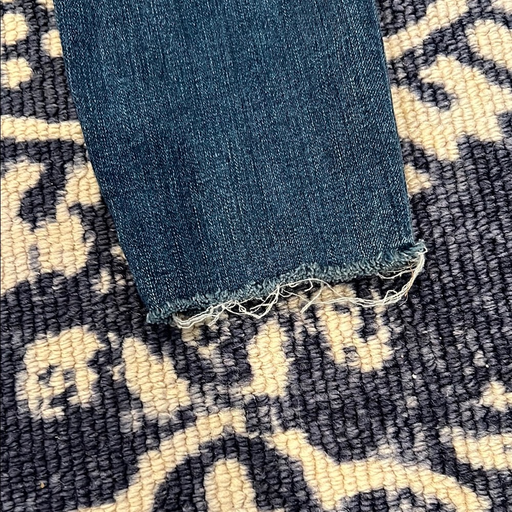 Joe's Jeans Skinny Crop Jeans - Picture 7 of 7